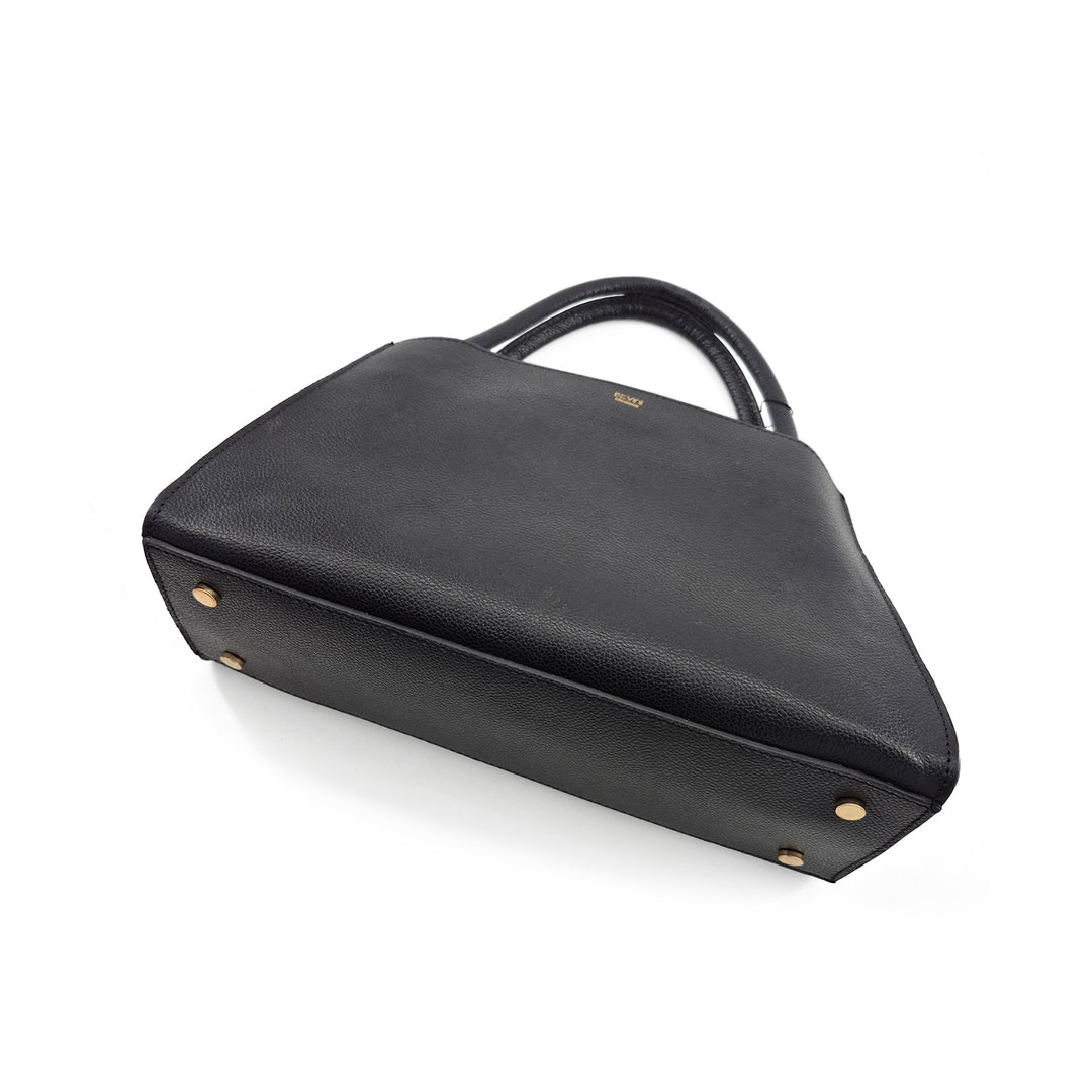 Kendall, our medium size leather bag