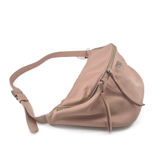 The Maxi Pouch Large Crossbody